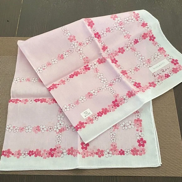 Nina Ricci Cherry Blossom Large Handkerchief - Picture 3 of 4